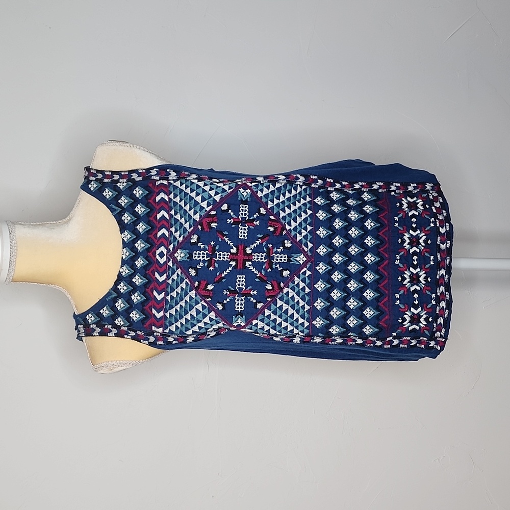 Lucky brand size medium linen blend embroidered tank